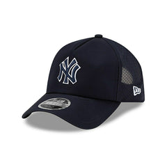 New York Yankees 2026 MLB Batting Practice 9FORTY APEX Trucker Cap Navy Lifestyle