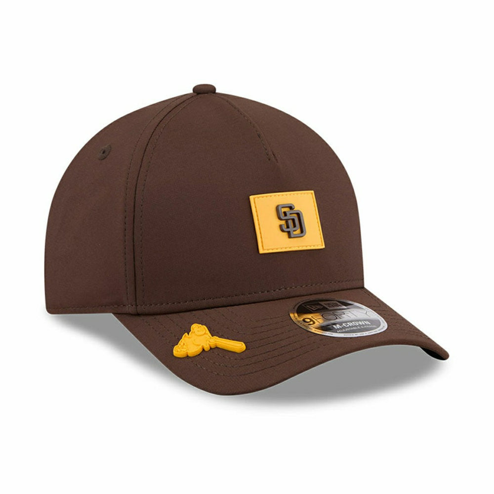 San Diego Padres 2026 MLB Clubhouse 9FORTY M-Crown A-Frame Snapback Cap Lifestyle