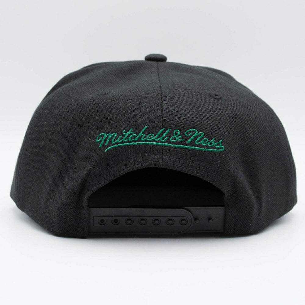 Dallas Mavericks Front Loaded Mitchell & Ness Snapback NBA Cap Black Lifestyle