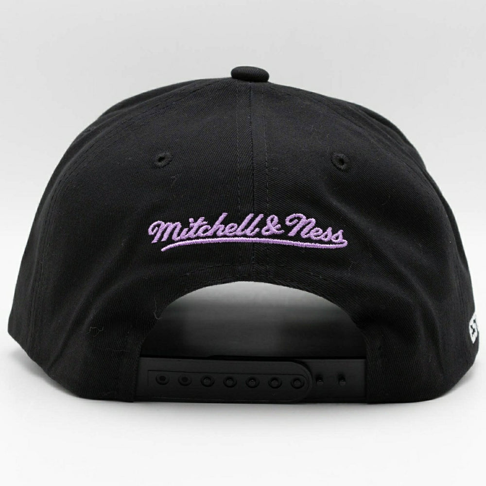 Milwaukee Bucks Big Time Mitchell & Ness Pro Pinch Snapback NBA Cap Classic