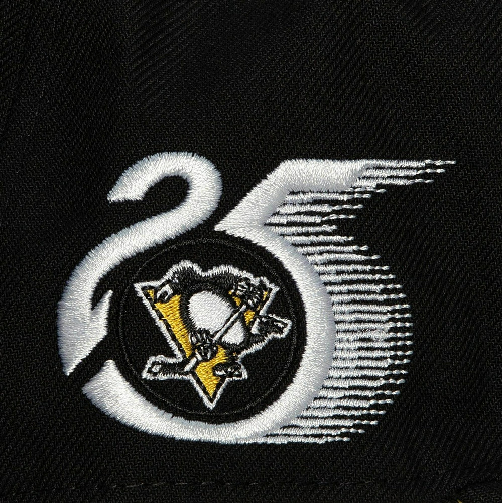 Pittsburgh Penguins Vintage Mitchell & Ness Fitted NHL Cap Black Taass sale