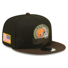 Cleveland Browns 2022 NFL On-Field Salute to Service New Era 9FIFTY Snapback Cap Lifestyle