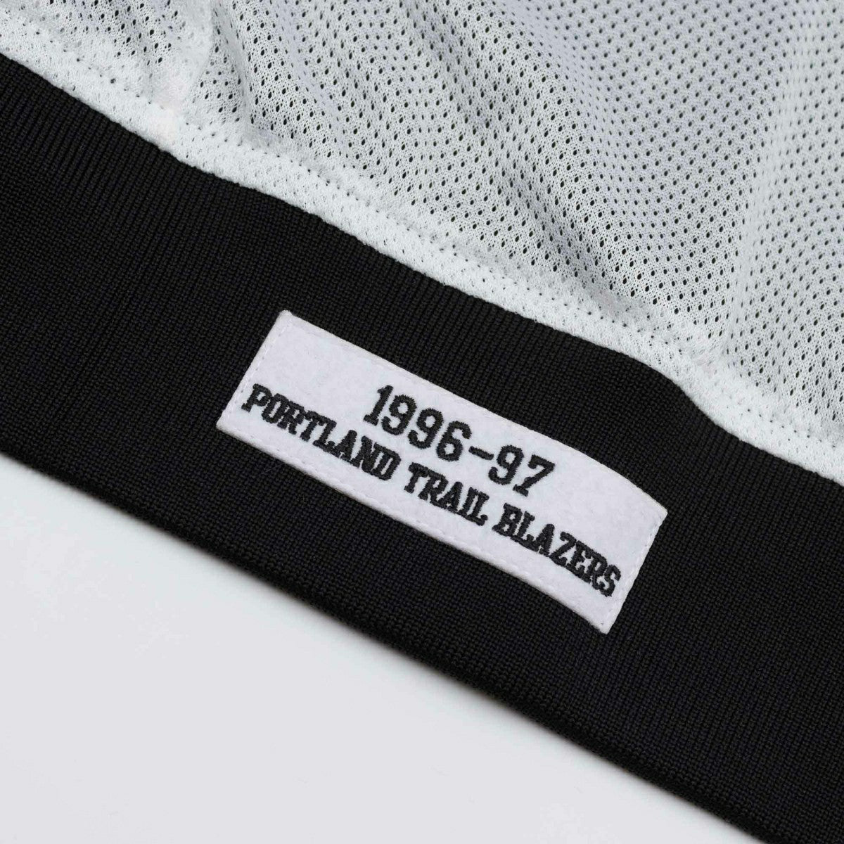 Portland Trail Blazers 1996-97 Authentic Warm Up Mitchell & Ness NBA Jacket Classic