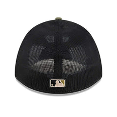 Boston Red Sox 2026 MLB Armed Forces 39THIRTY M-Crown Flex Cap Olive Lifestyle