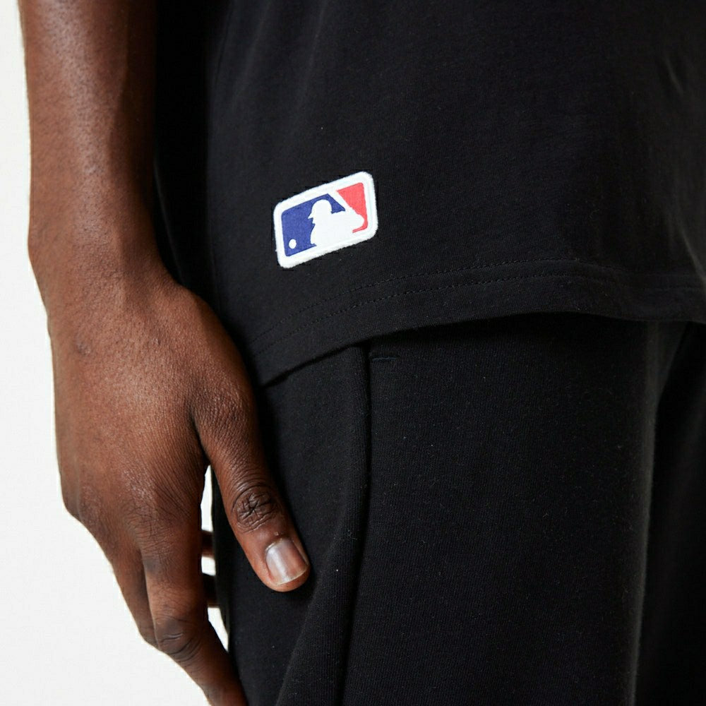 Chicago White Sox Essentials New Era Oversized MLB T-Shirt Black Lifestyle
