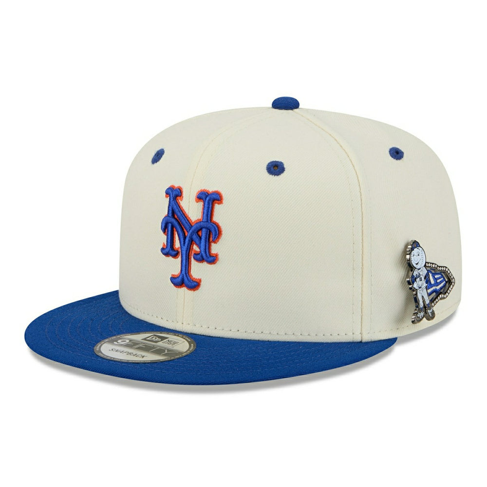 New York Mets Mascot Pin 9FIFTY Snapback Cap Lifestyle
