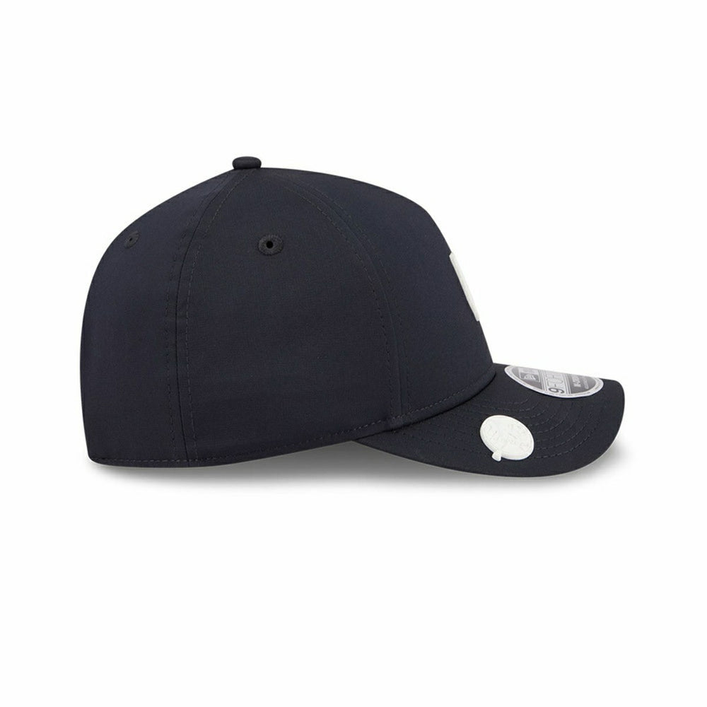 New York Yankees 2026 MLB Clubhouse 9FORTY M-Crown A-Frame Snapback Cap Taass sale