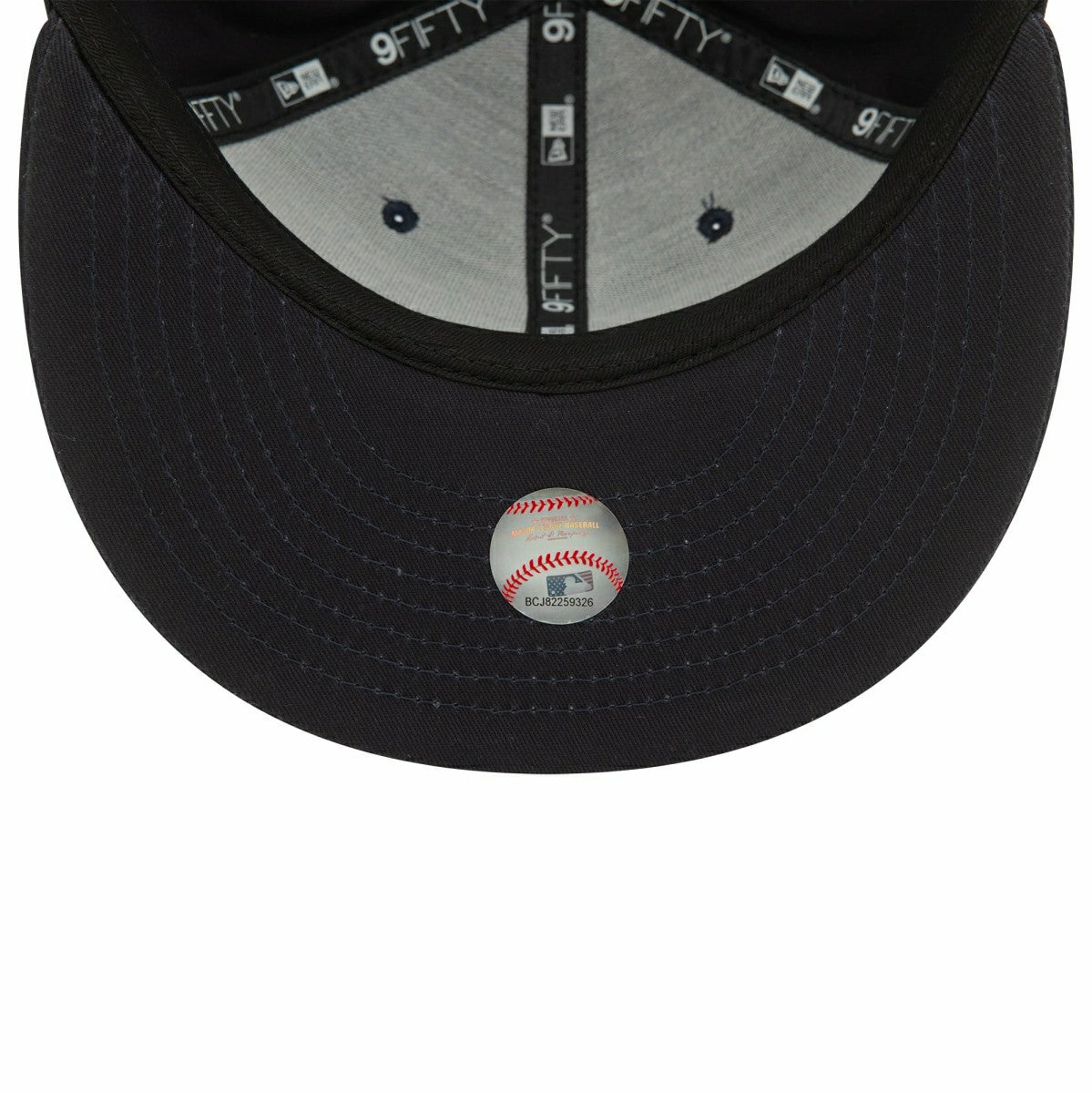 New York Yankees Wordmark Patch New Era 9FIFTY Snapback Cap Navy Classic