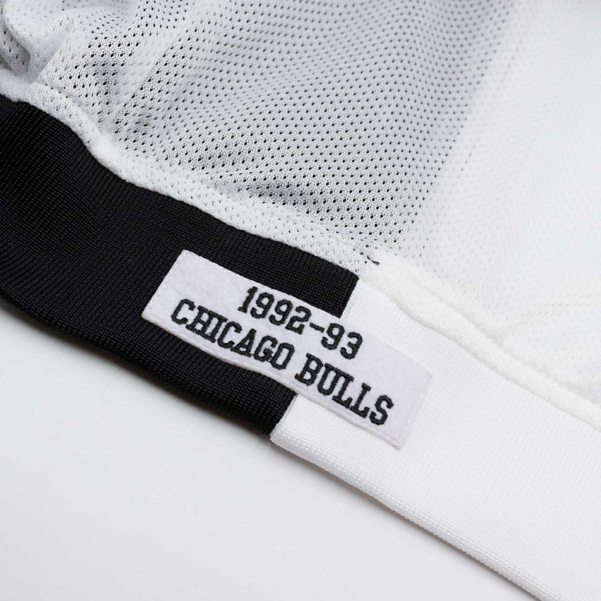 Chicago Bulls 1992-1993 Mitchell & Ness Authentic Warm Up NBA Jacket White Taass US