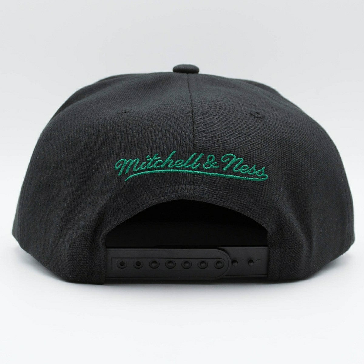 Dallas Mavericks Front Loaded Mitchell & Ness Snapback NBA Cap Black Lifestyle