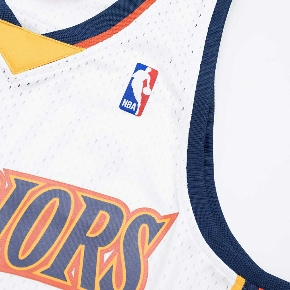Stephen Curry #30 Golden State Warriors 2009-10 Mitchell & Ness Swingman NBA Jersey White Lifestyle
