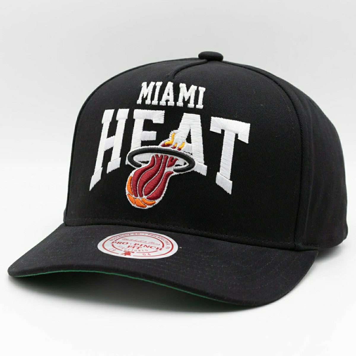 Miami Heat Big Time Mitchell & Ness Pro Pinch Snapback NBA Cap Fashion
