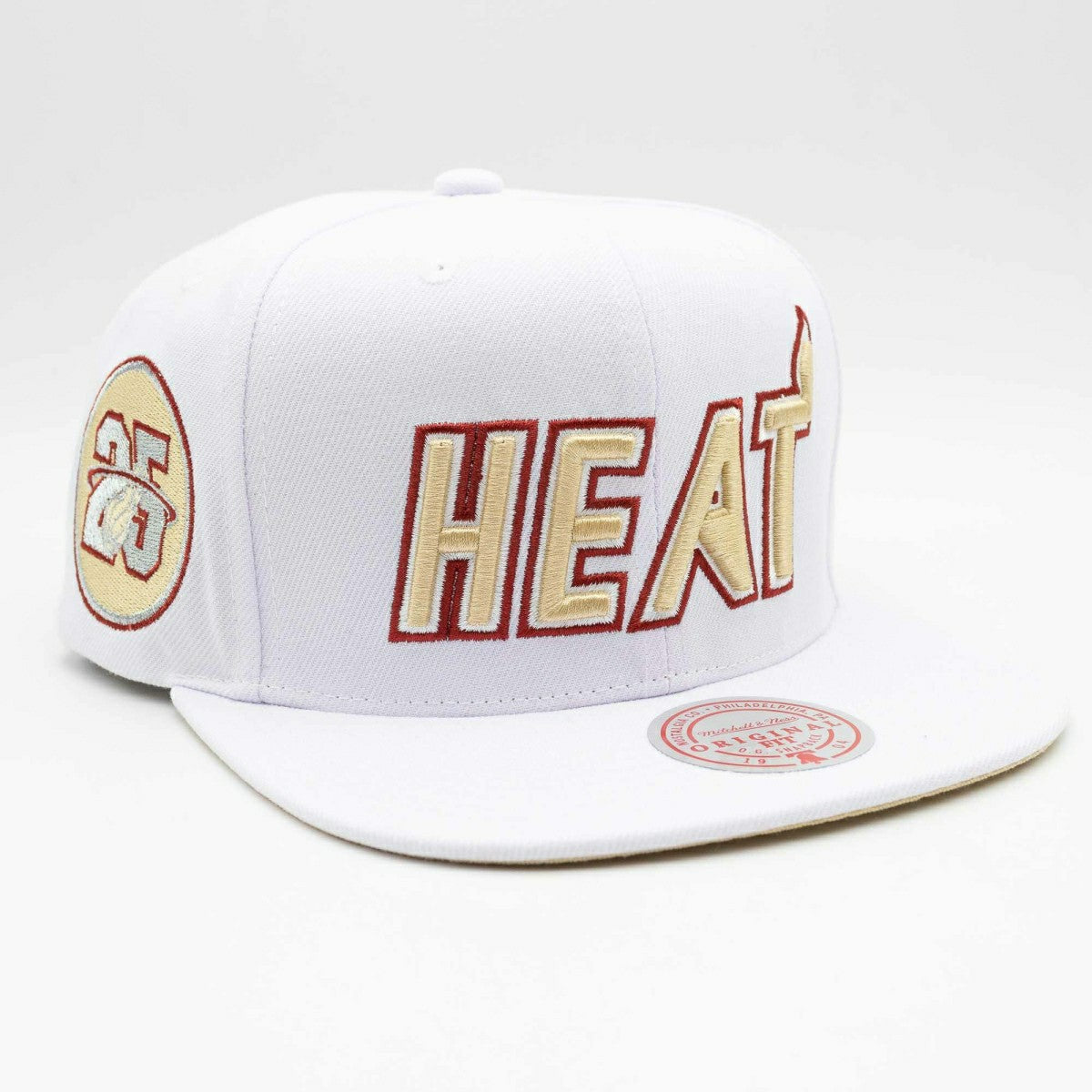 Miami Heat Winter White Mitchell & Ness Snapback NBA Cap Taass for sale