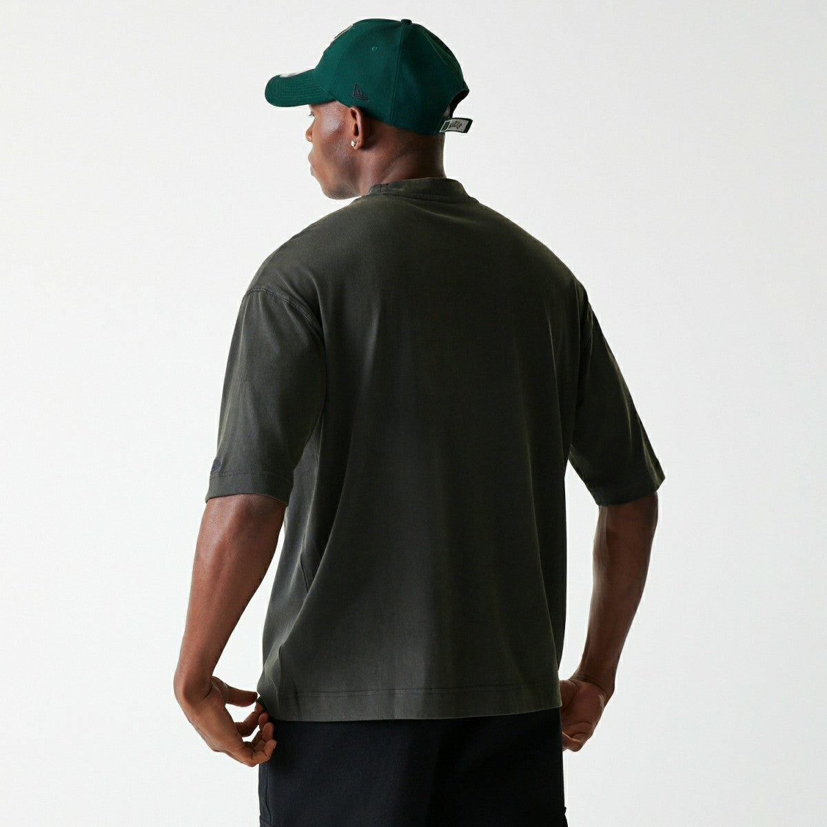 Milwaukee Bucks New Era Washed NBA T-Shirt Dark Gray Taass US
