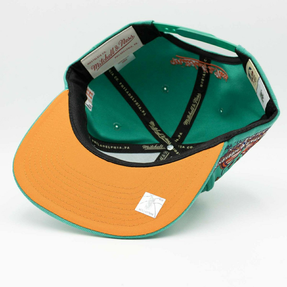 Milwaukee Bucks Desert Green All-Star Mitchell & Ness Snapback NBA Cap Taass US