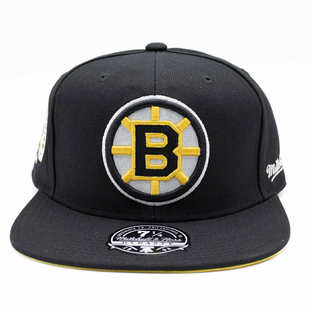 Boston Bruins Vintage Mitchell & Ness Fitted NHL Cap Black Taass for sale