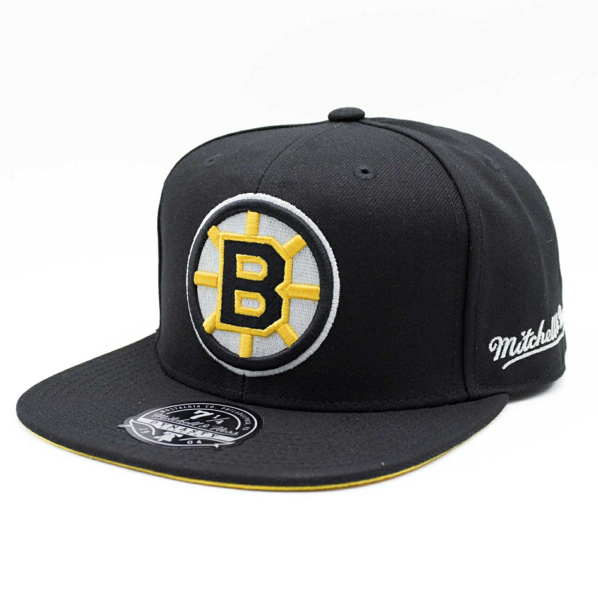 Boston Bruins Vintage Mitchell & Ness Fitted NHL Cap Black Taass for sale