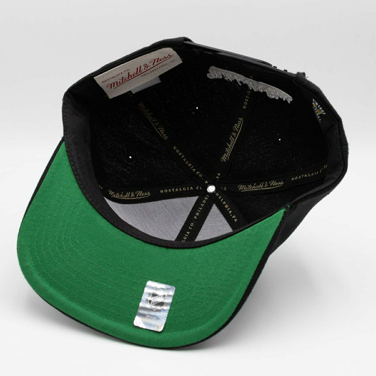 Chicago Blackhawks Line Works Mitchell & Ness Original Fit Snapback NHL Cap Taass for sale