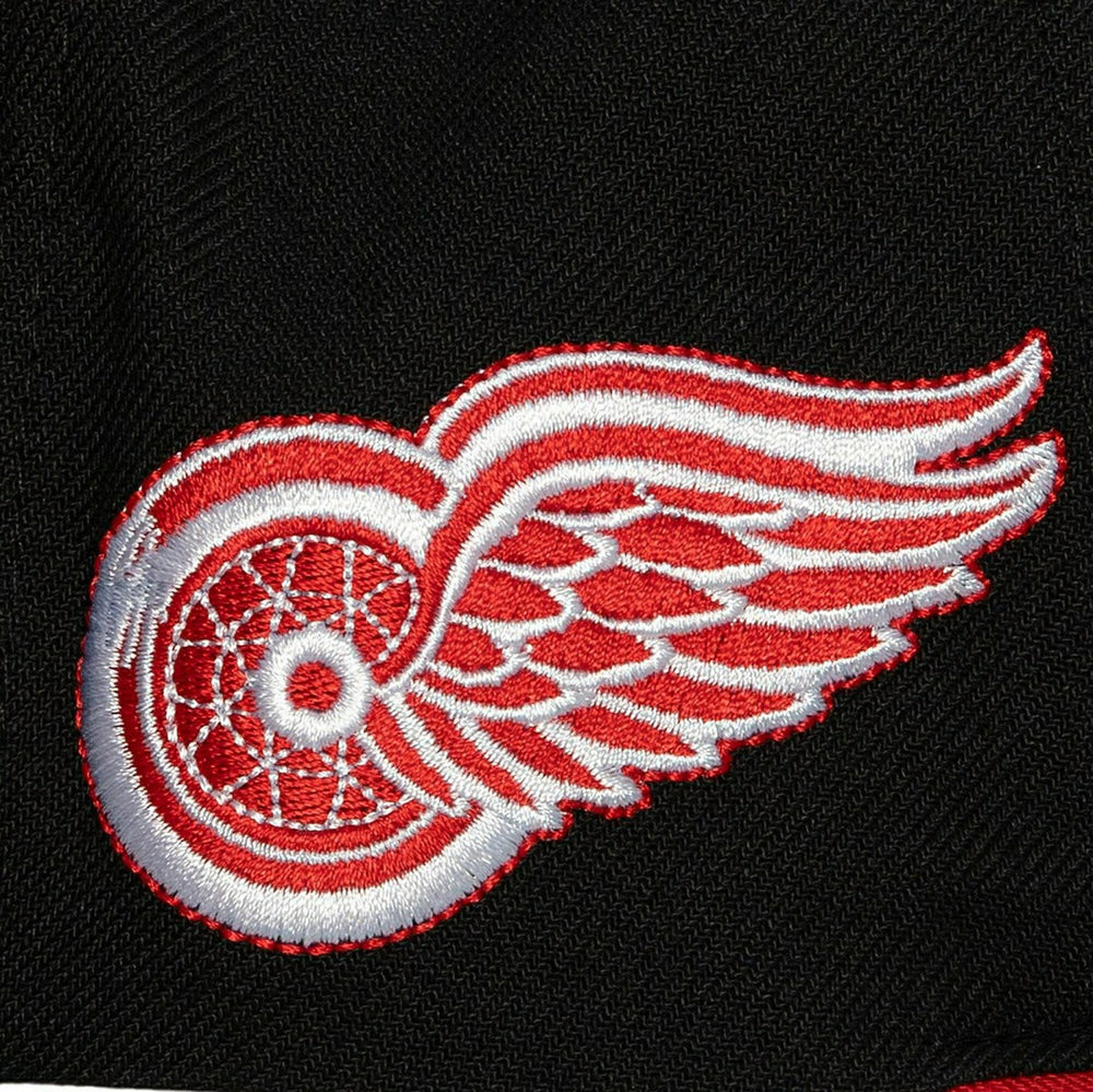Detroit Red Wings Vintage Script Mitchell & Ness Snapback NHL Cap Taass US