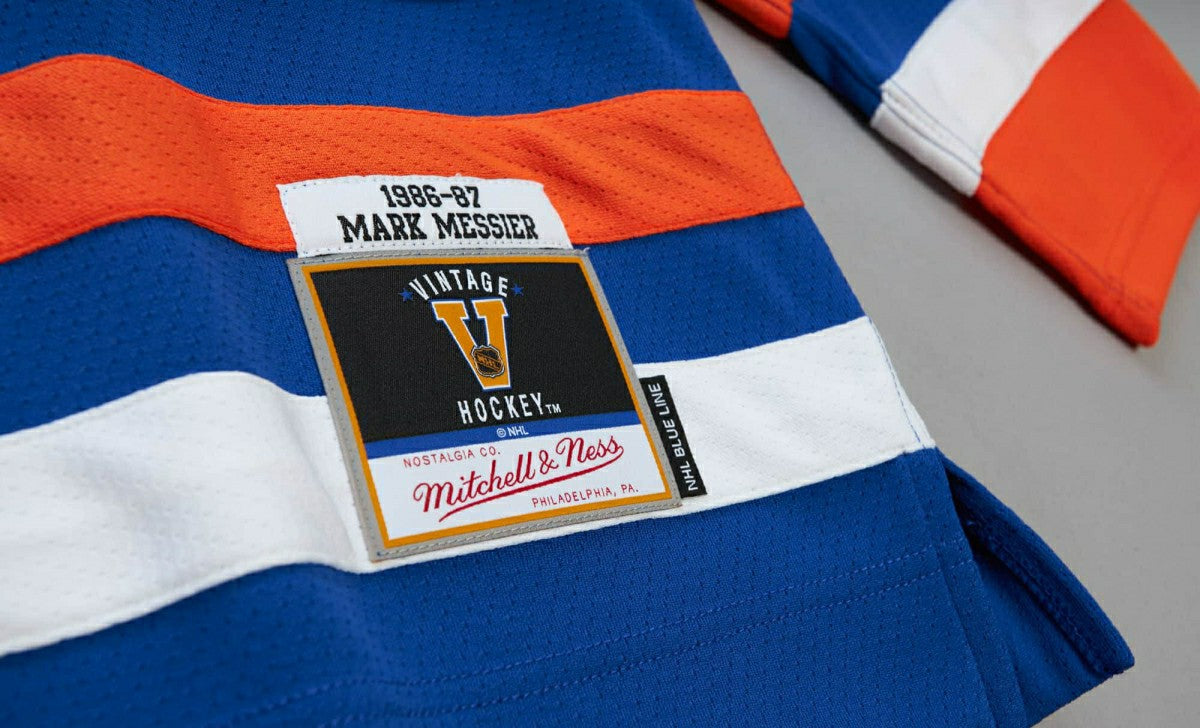 Mark Messier #11 Edmonton Oilers 1986-87 Mitchell & Ness NHL Jersey Lifestyle