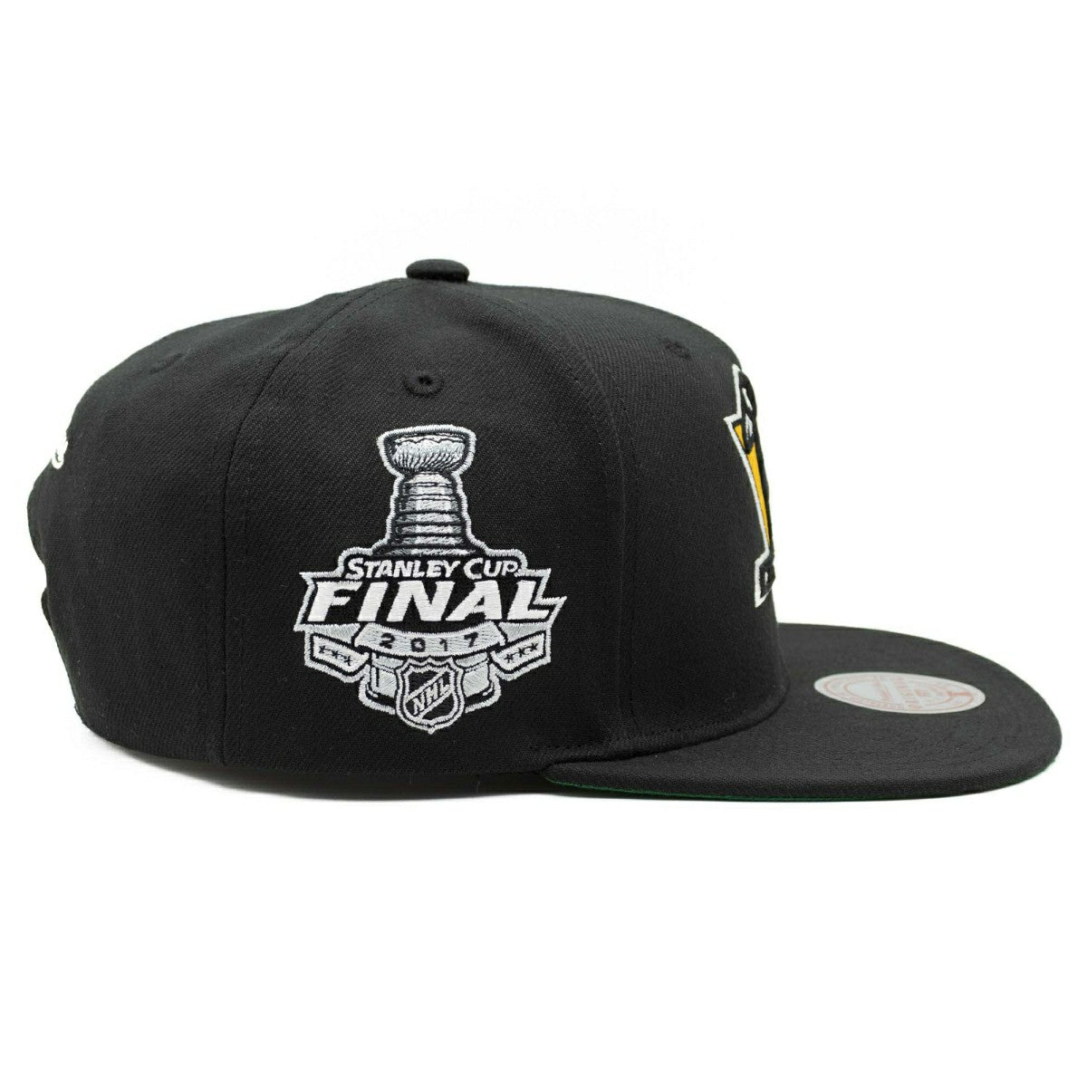 Pittsburgh Penguins 2017 Stanley Cup Mitchell & Ness Snapback NHL Cap Classic