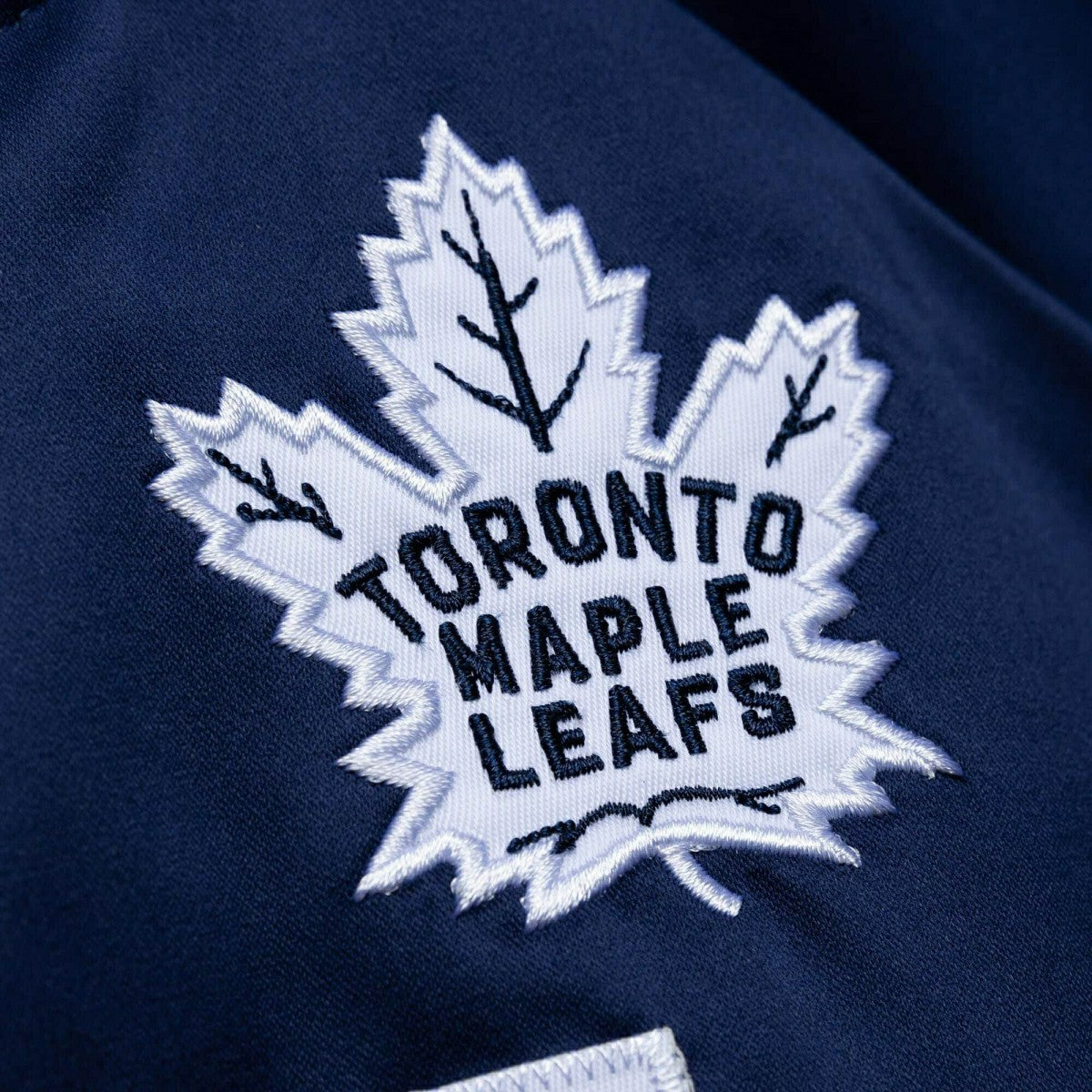 Toronto Maple Leafs Mitchell & Ness Lightweight Satin NHL Jacket Taass sale