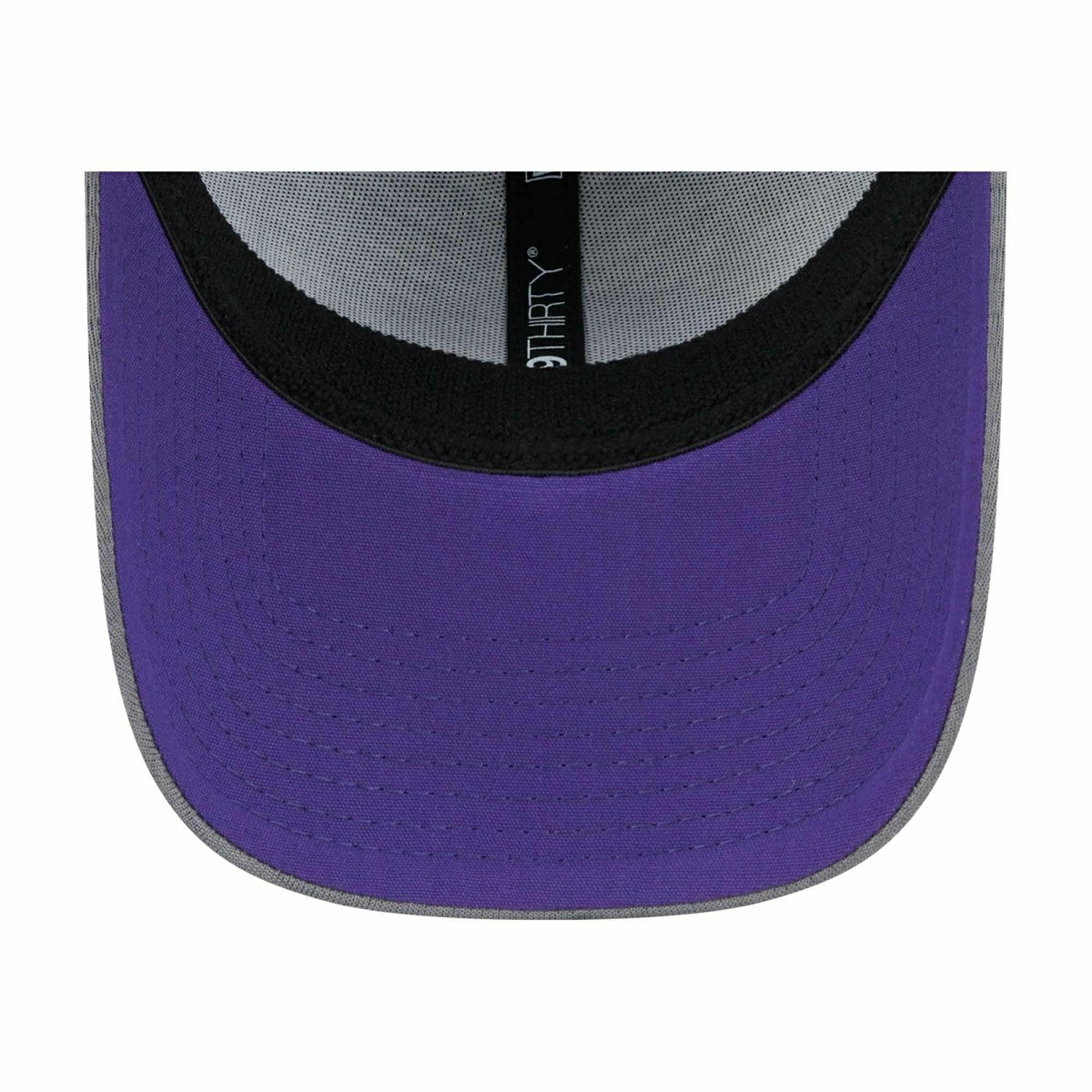 Baltimore Ravens 2024 NFL Training Camp New Era 39THIRTY Flex Cap Gray Lifestyle
