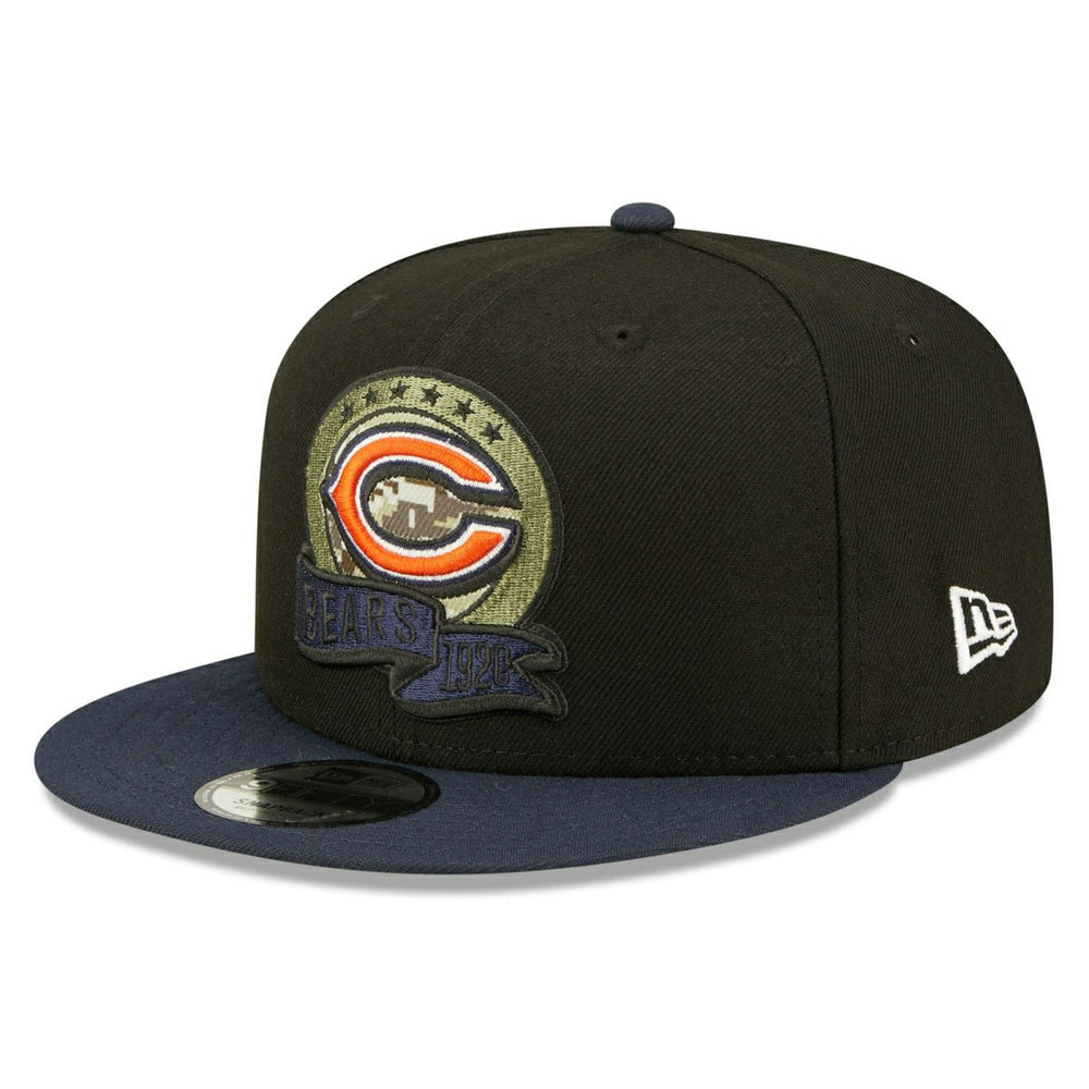 Chicago Bears 2022 NFL On-Field Salute to Service New Era 9FIFTY Snapback Cap Lifestyle