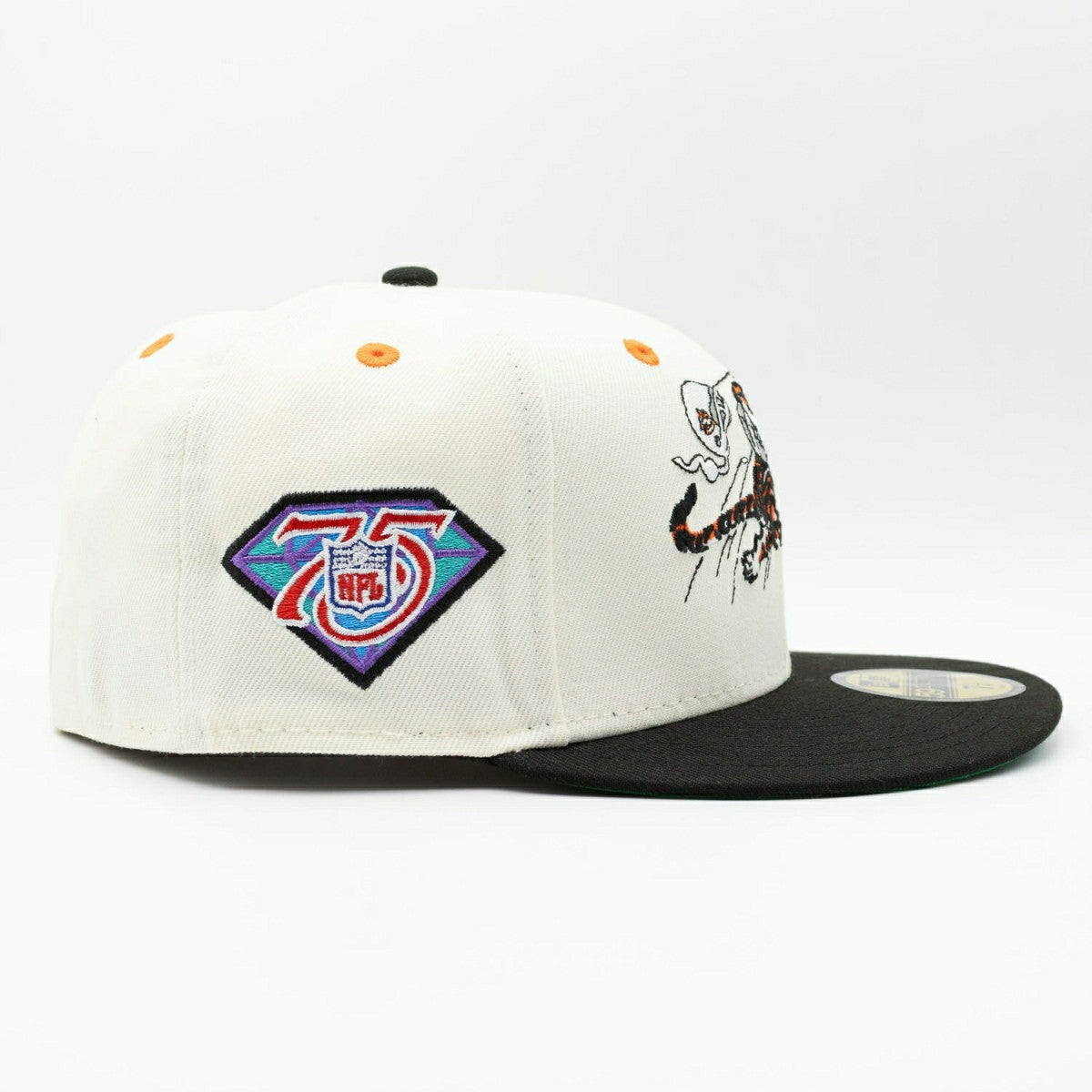 Cincinnati Bengals NFL 75th Anniversary New Era 59FIFTY Fitted NFL Cap Lifestyle