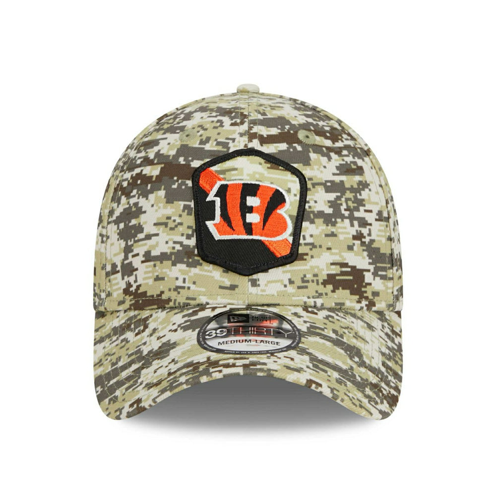 Cincinnati Bengals Camo 2023 NFL Salute to Service New Era 39THIRTY Flex Cap Lifestyle