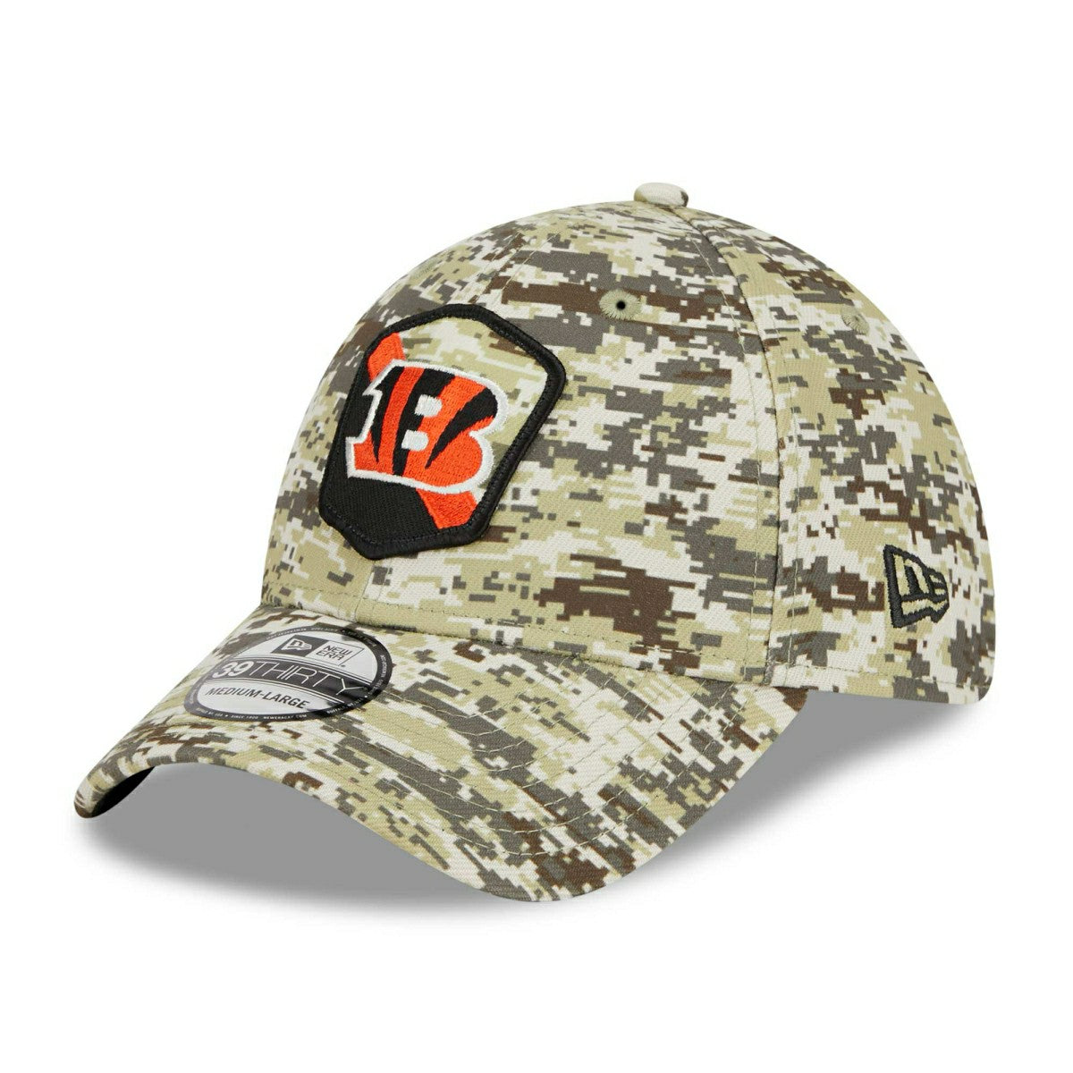 Cincinnati Bengals Camo 2023 NFL Salute to Service New Era 39THIRTY Flex Cap Lifestyle