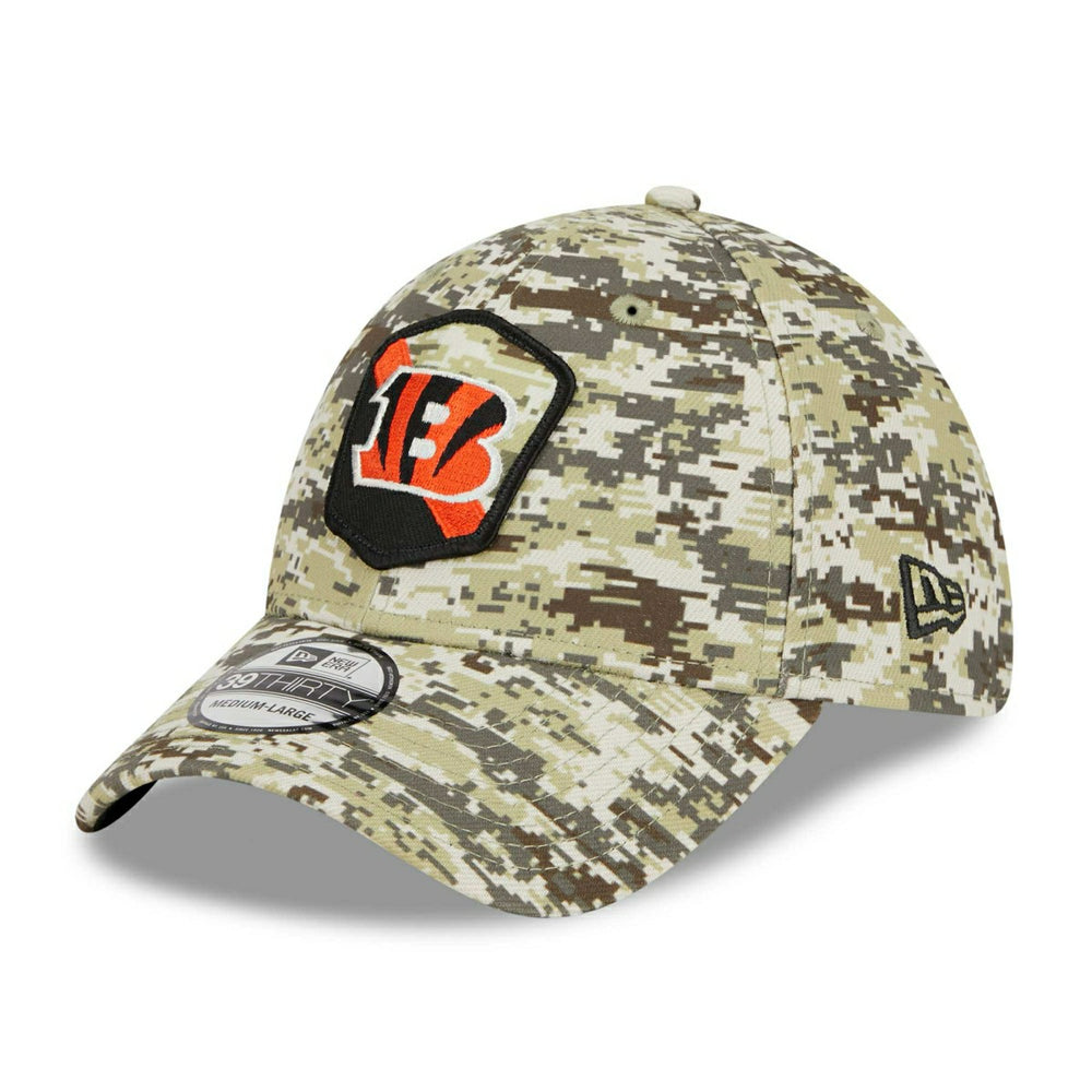 Cincinnati Bengals Camo 2023 NFL Salute to Service New Era 39THIRTY Flex Cap Lifestyle