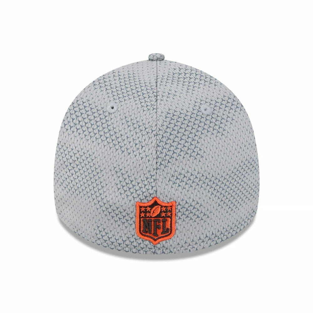Cleveland Browns 2024 NFL Sideline New Era 39THIRTY Flex Cap Gray Classic