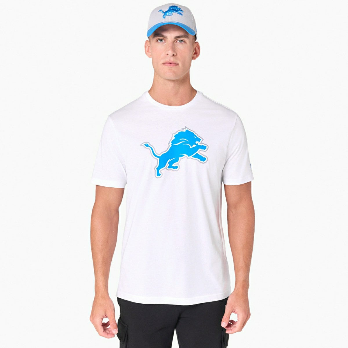 Detroit Lions Team Logo Football NFL T-Shirt Lifestyle