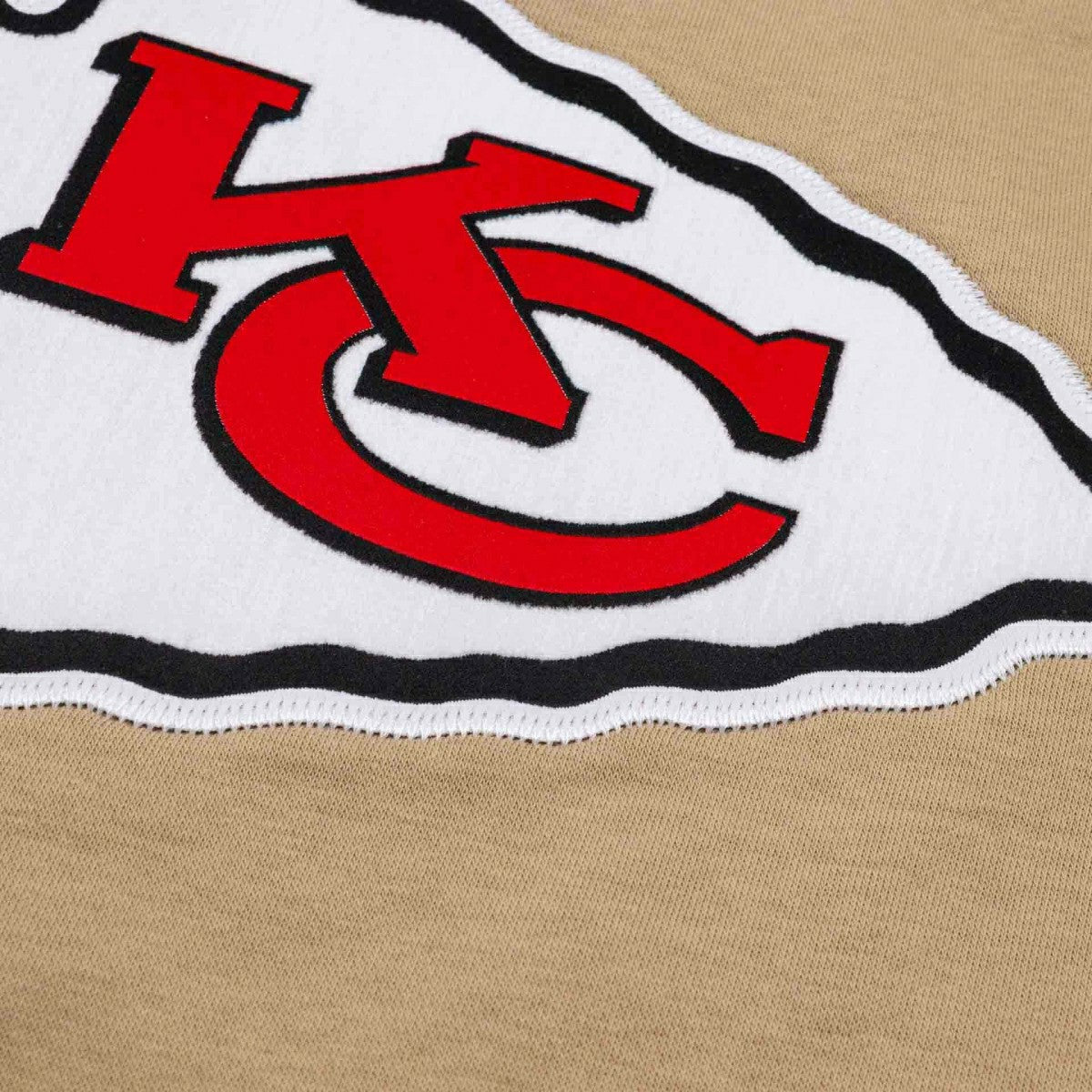 Kansas City Chiefs Swing Pass NFL Rewind Club Crew Beige Taass for sale