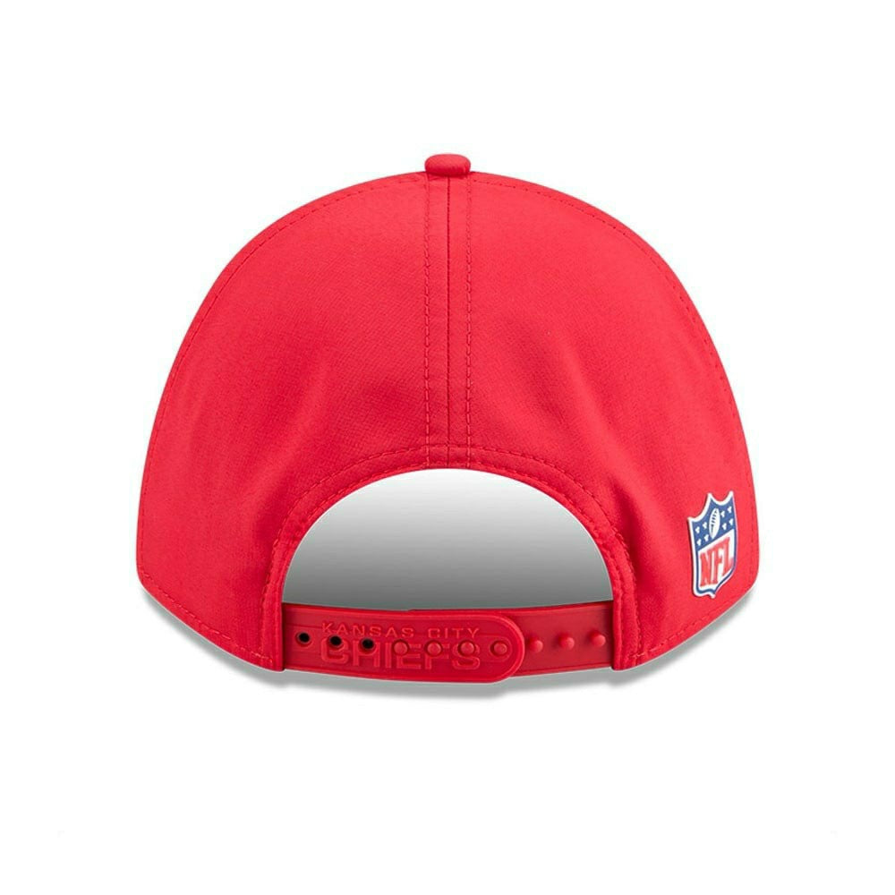Kansas City Chiefs 2025 NFL On-Field Sideline 9FORTY M-Crown Cap Red Taass sale