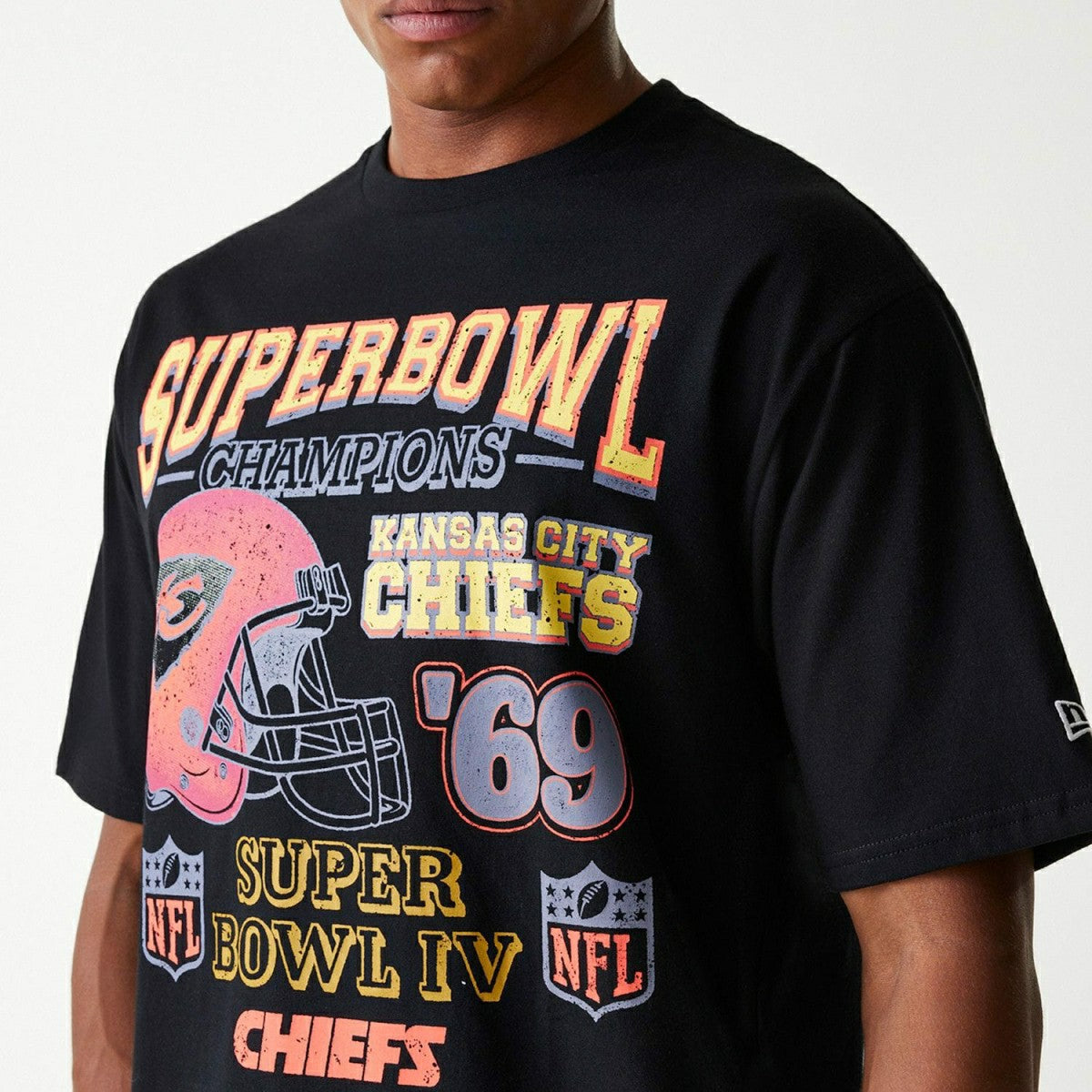 Kansas City Chiefs 1969 Super Bowl Champs Oversized NFL T-Shirt W Fashion