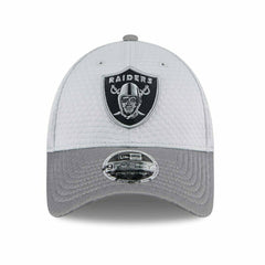 Las Vegas Raiders 2024 NFL Training Camp New Era Stretch-Snap 9FORTY Cap Gray Lifestyle