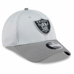 Las Vegas Raiders 2024 NFL Training Camp New Era Stretch-Snap 9FORTY Cap Gray Lifestyle