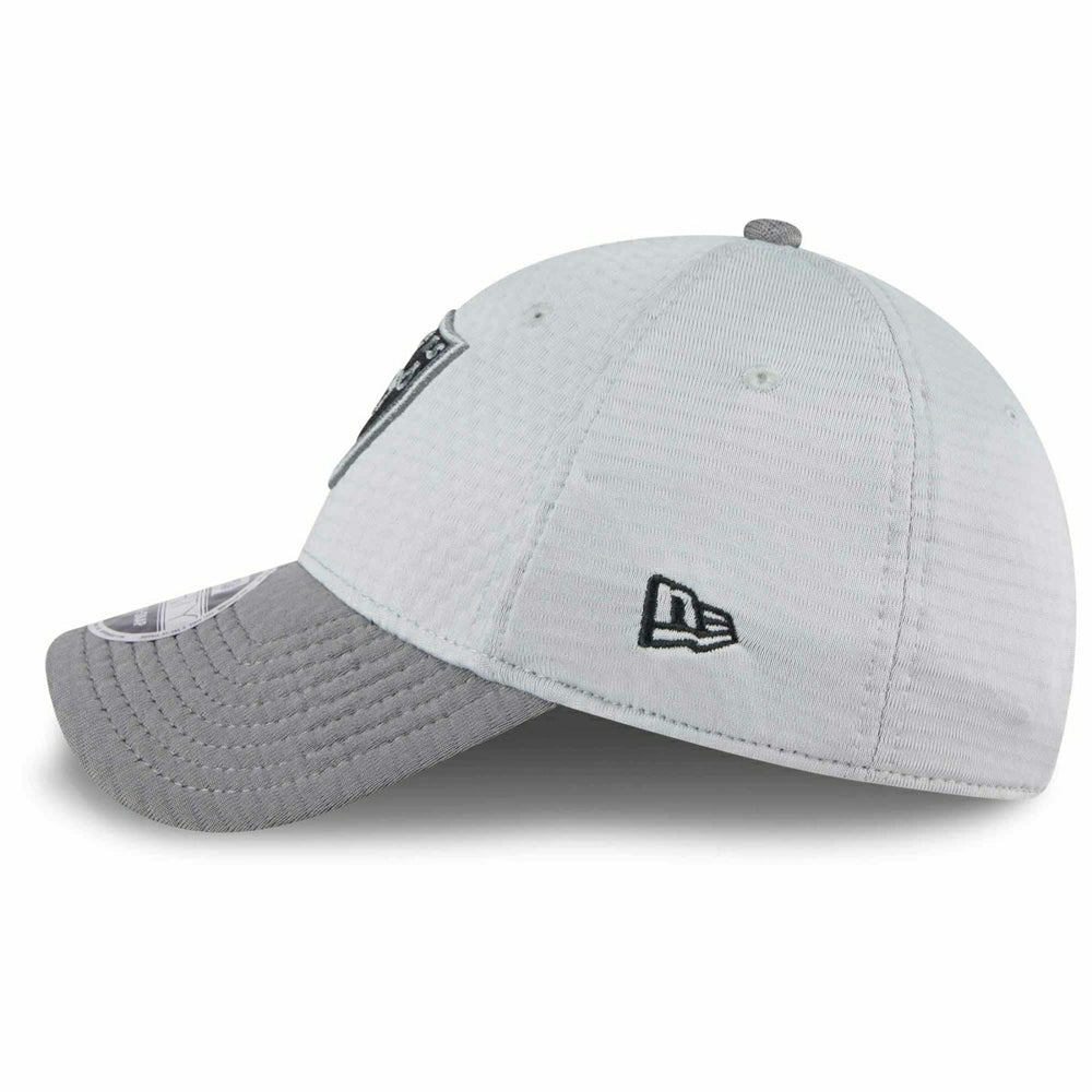 Las Vegas Raiders 2024 NFL Training Camp New Era Stretch-Snap 9FORTY Cap Gray Lifestyle