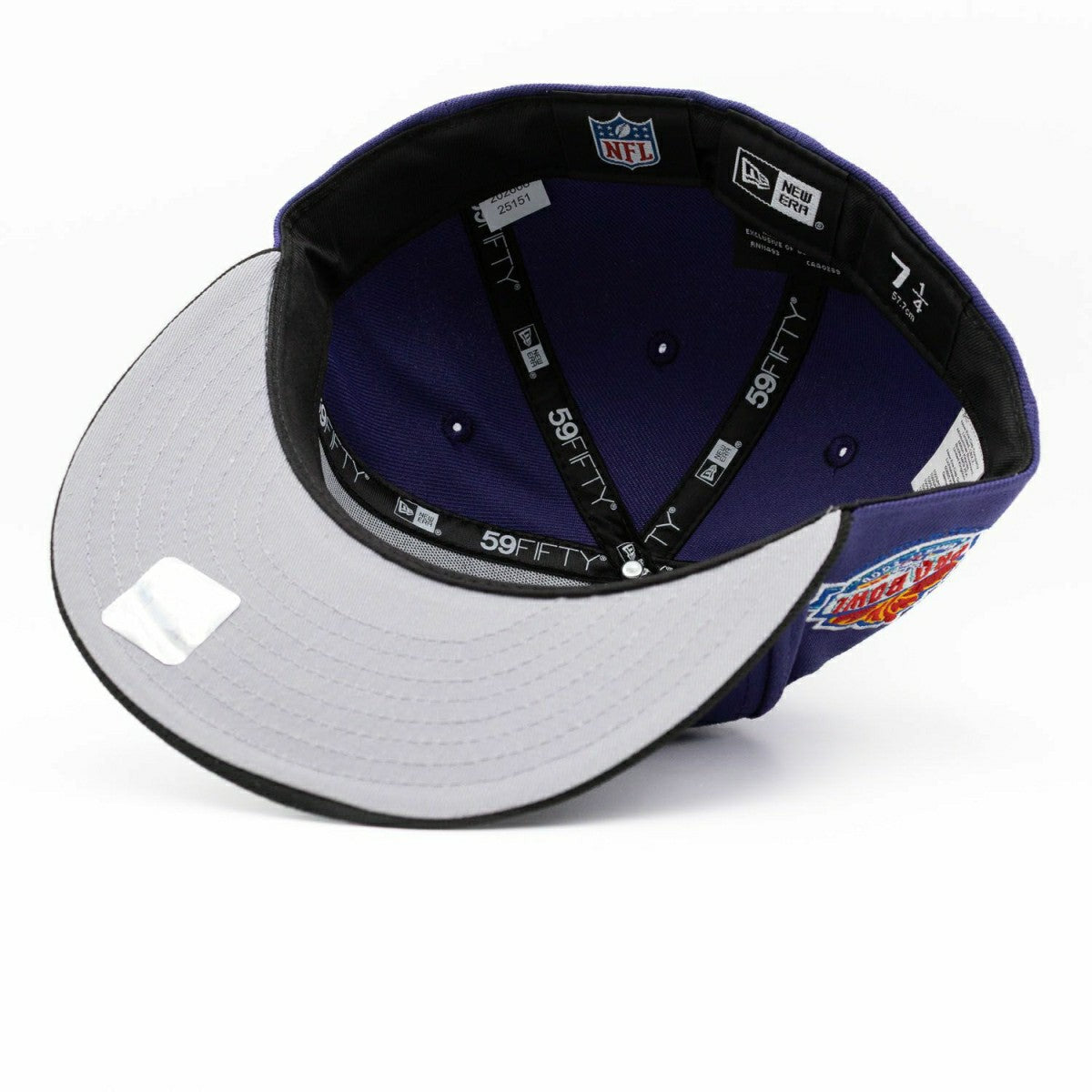 Minnesota Vikings 2000 Pro Bowl 59FIFTY Fitted NFL Cap Purple Lifestyle