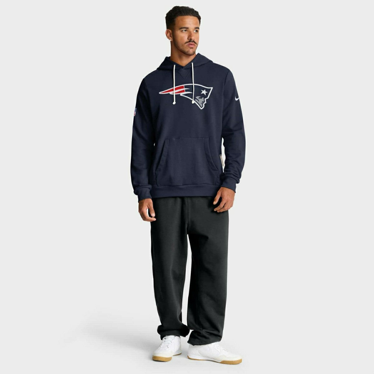 New England Patriots 2025 NFL Sideline Nike Standard Issue Hoodie Navy Taass US