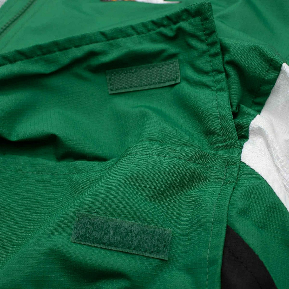 Philadelphia Eagles NFL Quarter Zip Windbreaker Jacket Green Lifestyle