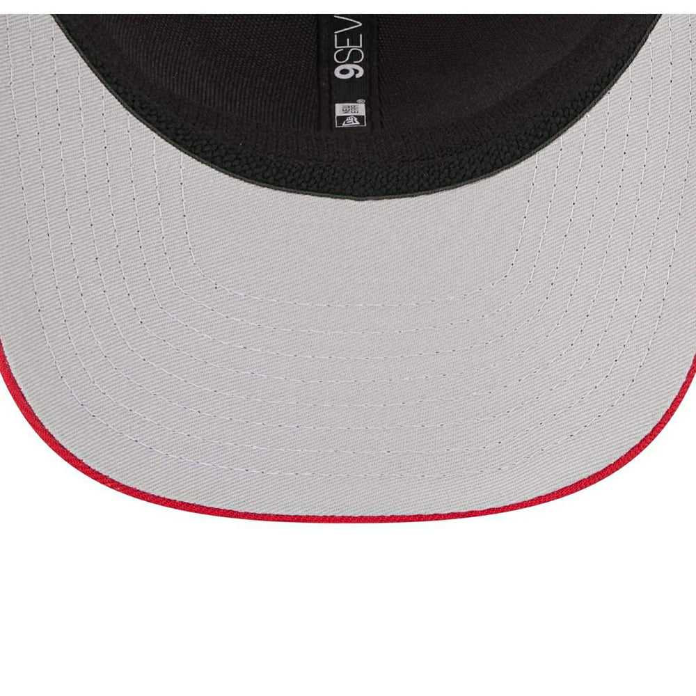 Tampa Bay Buccaneers New Era Stretch-Snap 9SEVENTY NFL Trucker Cap Red Fashion