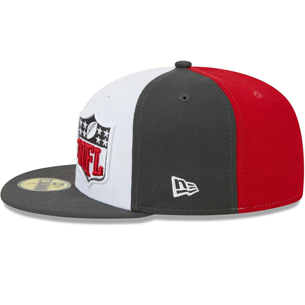 Tampa Bay Buccaneers On-Field 2023 NFL Sideline New Era 59FIFTY Fitted Cap Lifestyle
