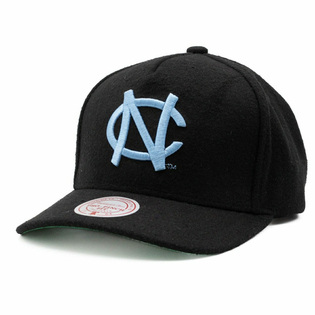 North Carolina Tar Heels Wool Pro Pinch Strapback NCAA Cap Black Fashion