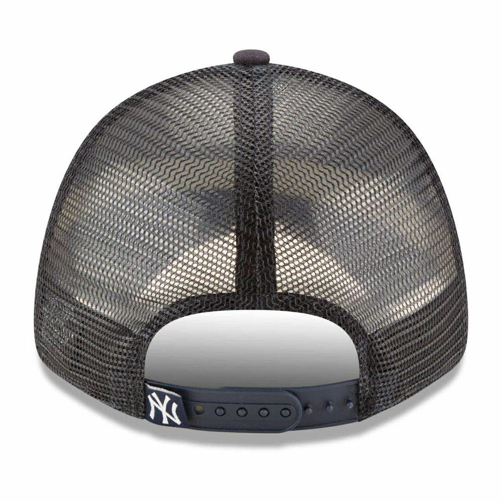 New York Yankees Basic 9FORTY Trucker MLB Cap Fashion