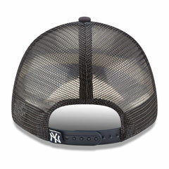 New York Yankees Basic 9FORTY Trucker MLB Cap Fashion