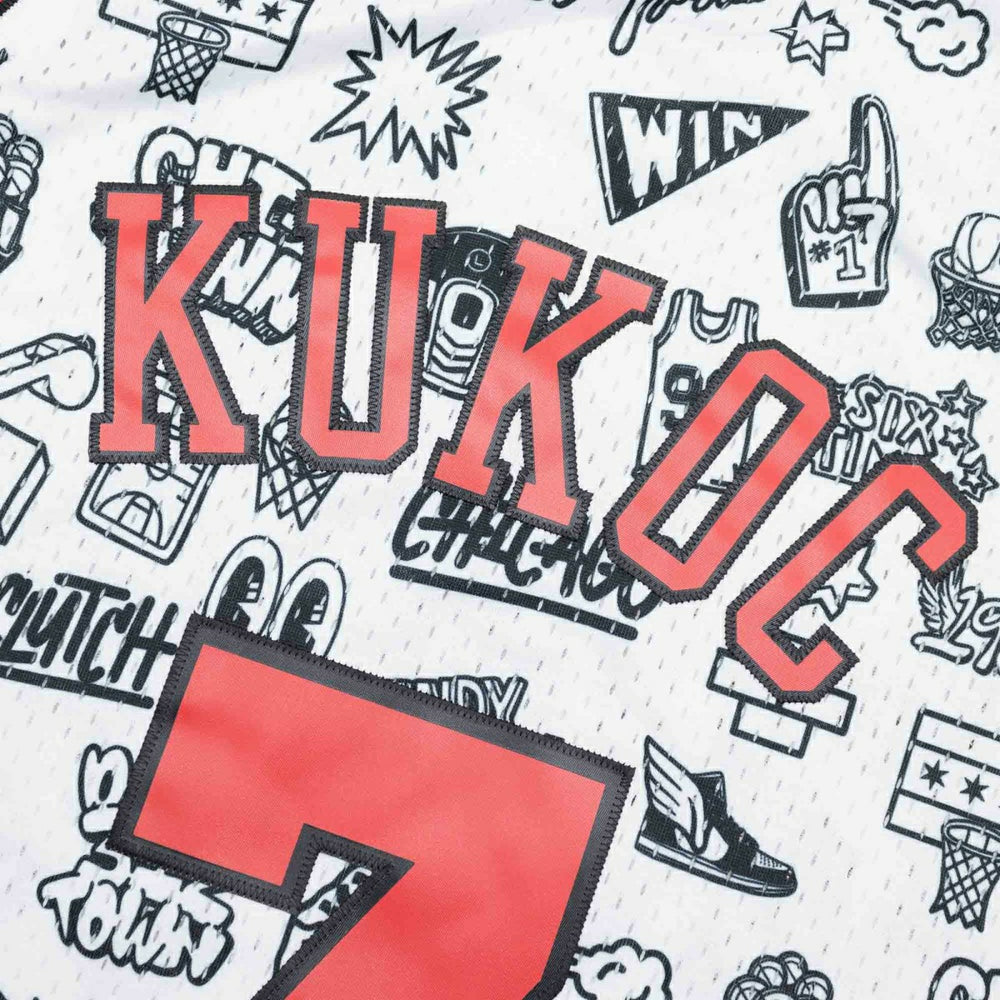 Toni Kukoč #7 Chicago Bulls Doodle Mitchell & Ness Swingman NBA Jersey Taass US