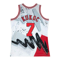 Toni Kukoč #7 Chicago Bulls Hyper Hoops Mitchell & Ness Swingman NBA Jersey Lifestyle